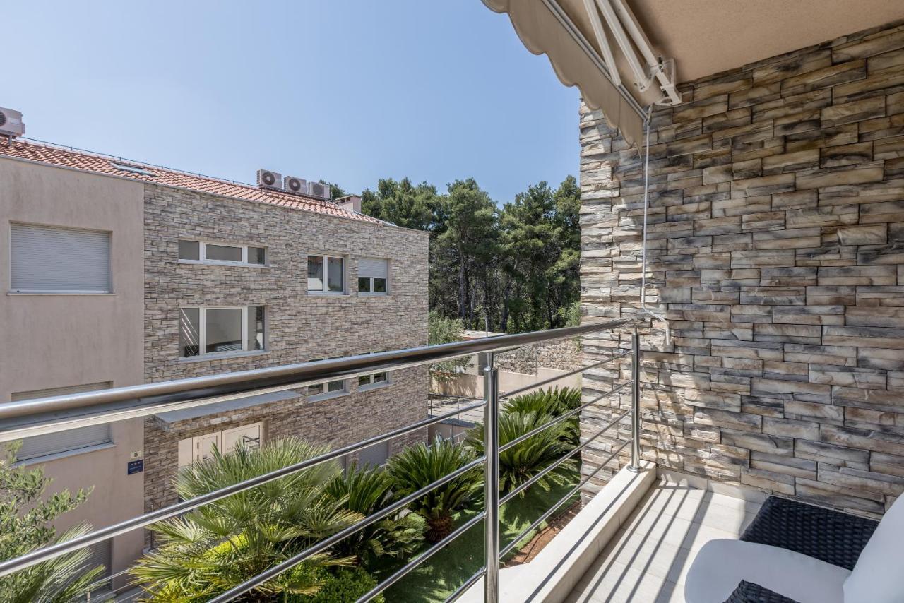 Madrugada Apartments Stari Grad  Exterior photo