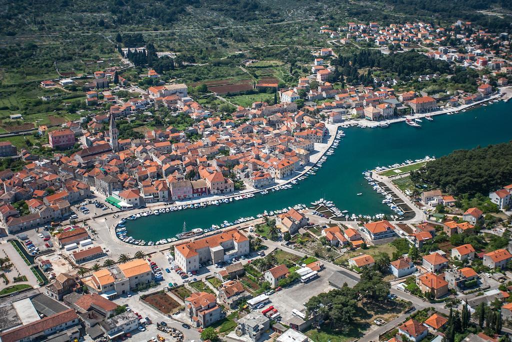 Madrugada Apartments Stari Grad  Exterior photo