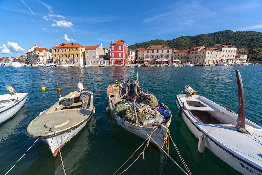 Madrugada Apartments Stari Grad  Exterior photo