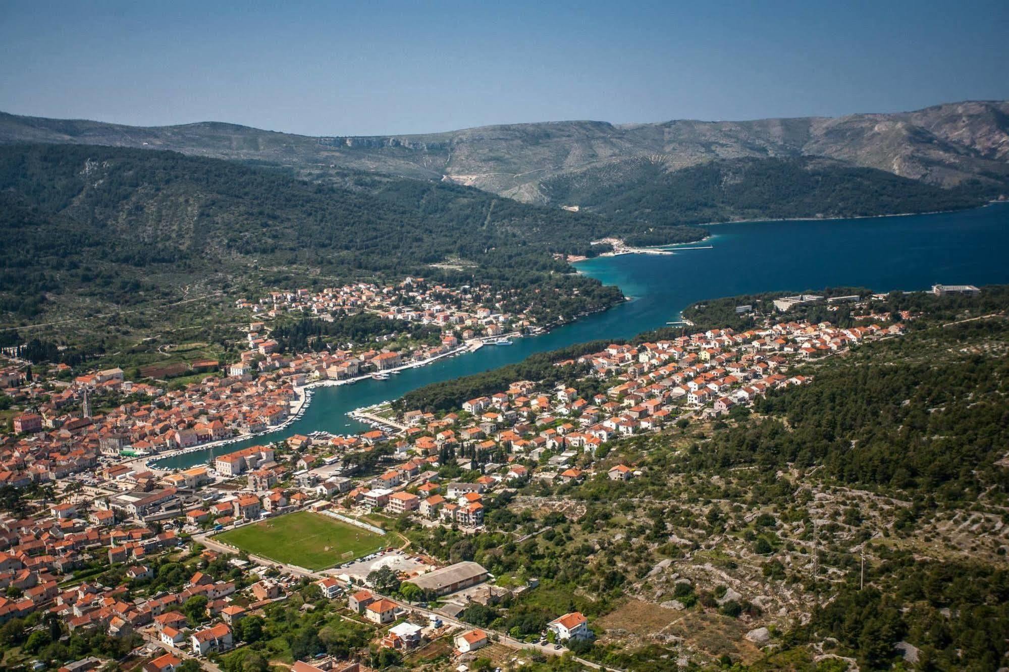 Madrugada Apartments Stari Grad  Exterior photo